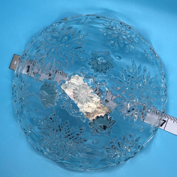 Mikasa snowflake candy dish - Picture 5 of 5